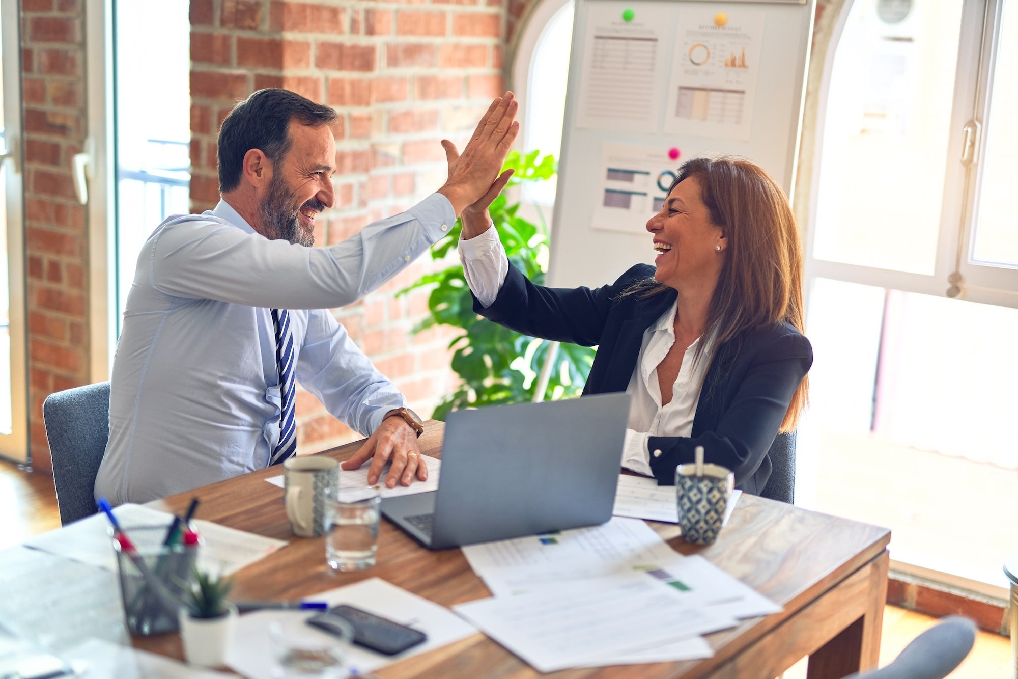 COVERAGE SOLUTIONS CLIENTS USING WIFI